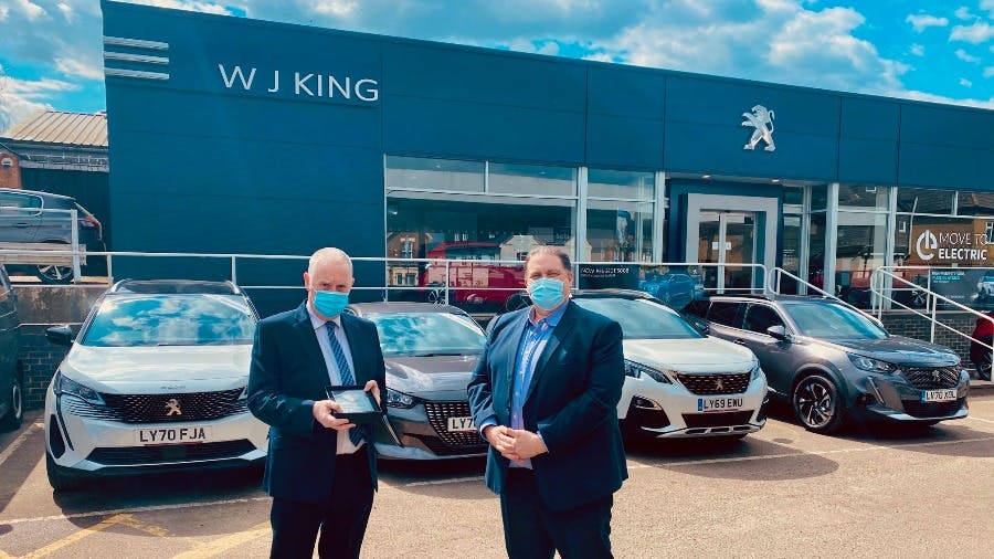 Alan Smidmore at WJ King Peugeot Aftersales has won a prestigious PEUGEOT Guild of Gold Lion Service Manager 2020 Award