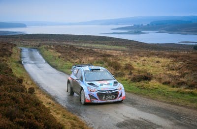 Hyundai Shell World Rally Team brings debut WRC season to a close with 3-car finish in GB